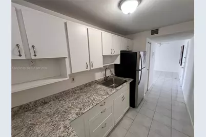 2000 Biarritz Dr #407, Miami Beach, FL 33141 - Photo 14