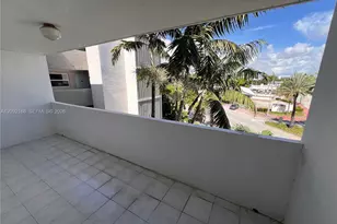 2000 Biarritz Dr, Miami Beach, FL 33141 - Photo 32