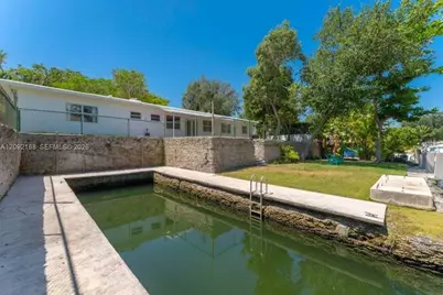 739 S Alhambra Cir, Coral Gables, FL 33146 - Photo 10