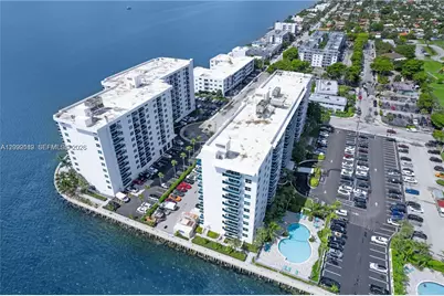 7501 E Treasure Dr #2M, North Bay Village, FL 33141 - Photo 2