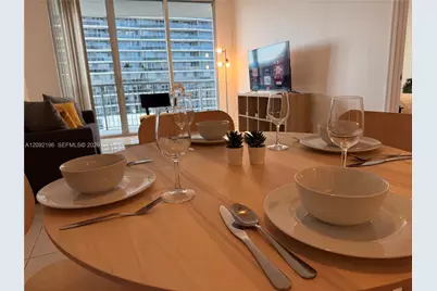 1750 N Bayshore Dr #4305, Miami, FL 33132 - Photo 12