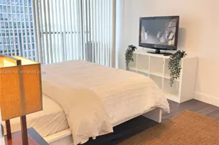 1750 N Bayshore Dr, Miami, FL 33132 - Photo 14