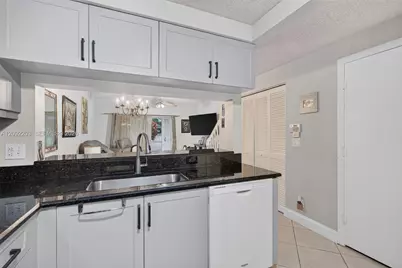 3176 SW 50th St, Dania Beach, FL 33312 - Photo 6