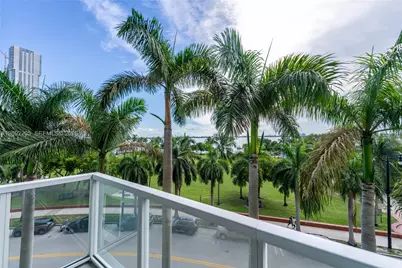 1900 N Bayshore Dr #602, Miami, FL 33132 - Photo 2