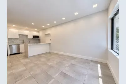 551 NE 26th St #w, Wilton Manors, FL 33305 - Photo 2