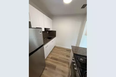 41 NW 34th Ave #1, Miami, FL 33125 - Photo 12