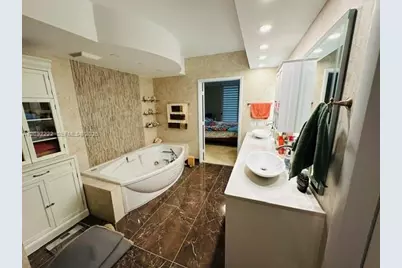 18911 Collins Ave #604, Sunny Isles Beach, FL 33160 - Photo 30