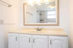 7850 Byron Ave, Miami Beach, FL 33141 - Photo 24