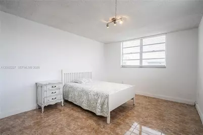 7850 Byron Ave #207, Miami Beach, FL 33141 - Photo 18