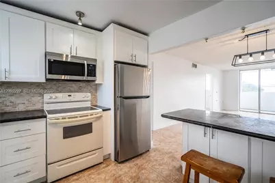 7850 Byron Ave #207, Miami Beach, FL 33141 - Photo 8