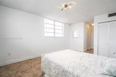 7850 Byron Ave #207, Miami Beach, FL 33141 - Photo 20