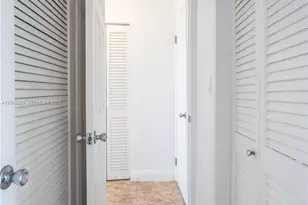 7850 Byron Ave, Miami Beach, FL 33141 - Photo 16