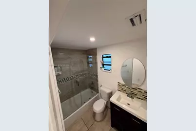 1114 NW 76th St, Miami, FL 33150 - Photo 22