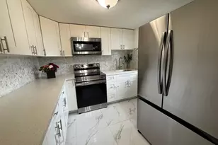 1114 NW 76th St, Miami, FL 33150 - Photo 8
