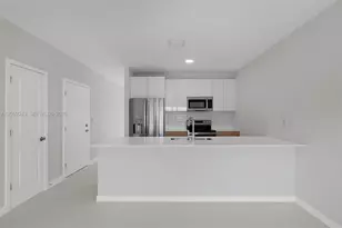27270 SW 133rd Path, Miami, FL 33032 - Photo 8