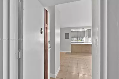 17021 N Bay Rd #705, Sunny Isles Beach, FL 33160 - Photo 24