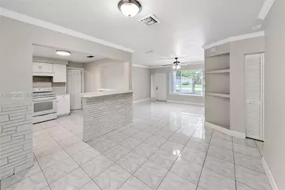 5500 SW 7th St, Margate, FL 33068 - Photo 10