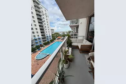 5077 NW 7th St #814, Miami, FL 33126 - Photo 1