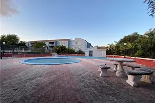 1735 W 60th St, Hialeah, FL 33012 - Photo 28