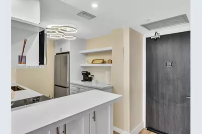 20301 W Country Club Dr #622, Aventura, FL 33180 - Photo 10