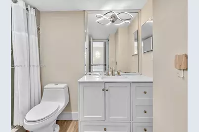 20301 W Country Club Dr #622, Aventura, FL 33180 - Photo 32