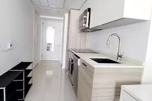 1300 Brickell Bay Dr, Miami, FL 33131 - Photo 18