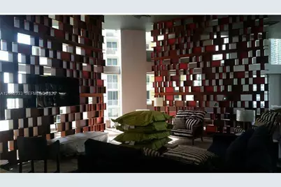 1300 Brickell Bay Dr #2413, Miami, FL 33131 - Photo 12