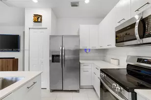12065 NW 24th Pl, Miami, FL 33167 - Photo 14