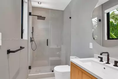135 SW 29th Rd, Miami, FL 33129 - Photo 52