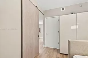 1010 Brickell Ave, Miami, FL 33131 - Photo 24