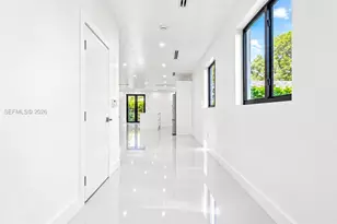3453 NW 4th St, Miami, FL 33125 - Photo 8