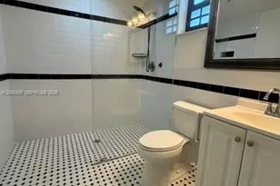 1628 NW 8th St, Miami, FL 33125 - Photo 8
