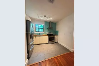 1628 NW 8th St #1628, Miami, FL 33125 - Photo 12