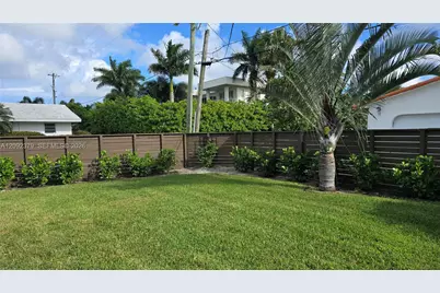 800 Polk St #0, Hollywood, FL 33019 - Photo 16