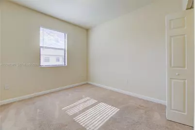 3316 W 91st Ter, Hialeah, FL 33018 - Photo 30