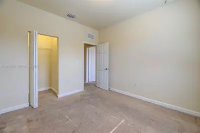 3316 W 91st Ter, Hialeah, FL 33018 - Photo 32