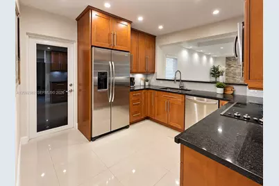 11312 SW 25 Terr, Miami, FL 33165 - Photo 6