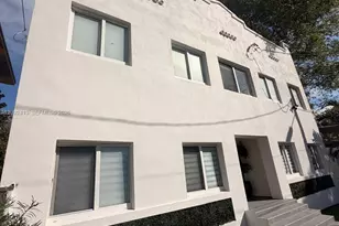 337 SW 10th Ave, Miami, FL 33130 - Photo 2