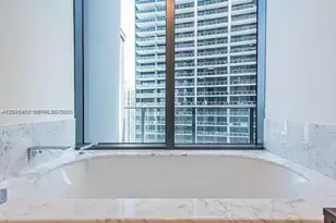 1000 Brickell Plaza, Miami, FL 33131 - Photo 4