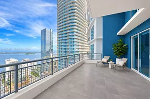 60 SW 13th St, Miami, FL 33130 - Photo 2