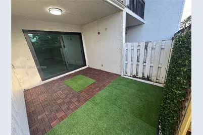 9405 Fontainebleau Blvd #113-22, Miami, FL 33172 - Photo 22
