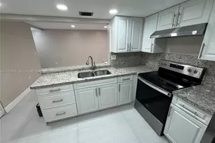 9405 Fontainebleau Blvd, Miami, FL 33172 - Photo 6