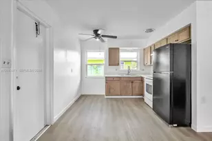 2423 Jeffcott St, Fort Myers, FL 33901 - Photo 12