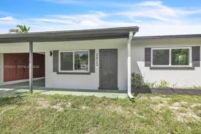 2423 Jeffcott Street #2423, Fort Myers, FL 33901 - Photo 2