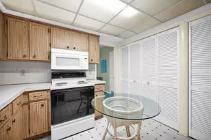 182 NW 16th St, Homestead, FL 33030 - Photo 24