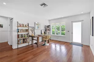1749 Bay Dr, Miami Beach, FL 33141 - Photo 10