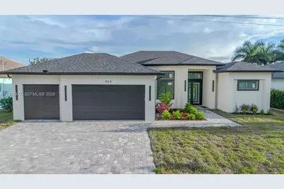 920 SE 5th Terr, Cape Coral, FL 33990 - Photo 4