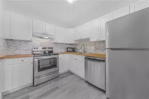 1300 NE Miami Gardens Dr, Miami, FL 33179 - Photo 10