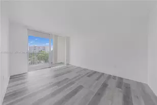 1300 NE Miami Gardens Dr, Miami, FL 33179 - Photo 14