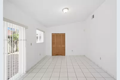 12641 NW 102nd Pl, Hialeah Gardens, FL 33018 - Photo 10
